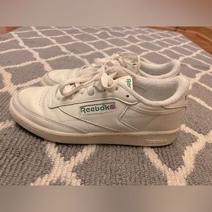 Reebok Women’s Club C 85 Vintage Sneaker, size 8